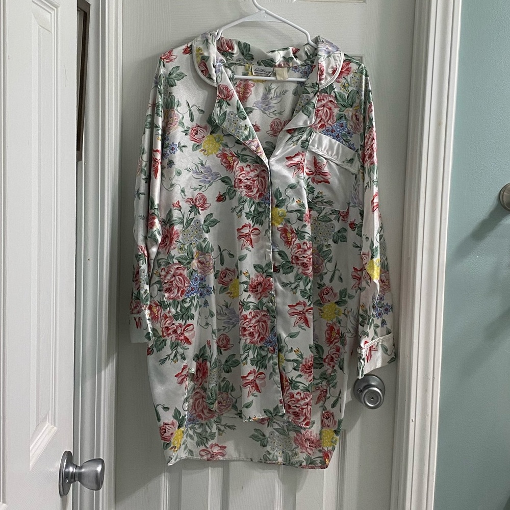 XL silk floral night shirt